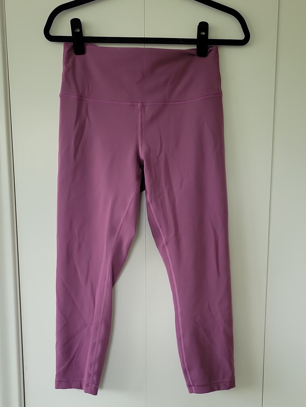 lululemon athletica Dusty Rose Cropped Leggings